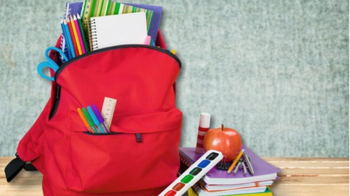 ¡Bendición de mochilas y útiles en Acapulco!
