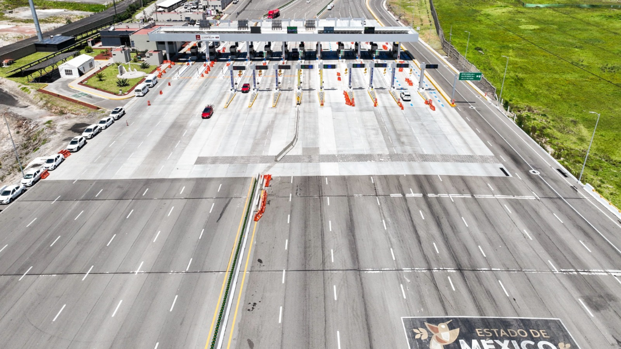 Entregan modernización de la autopista Toluca-Zitácuaro