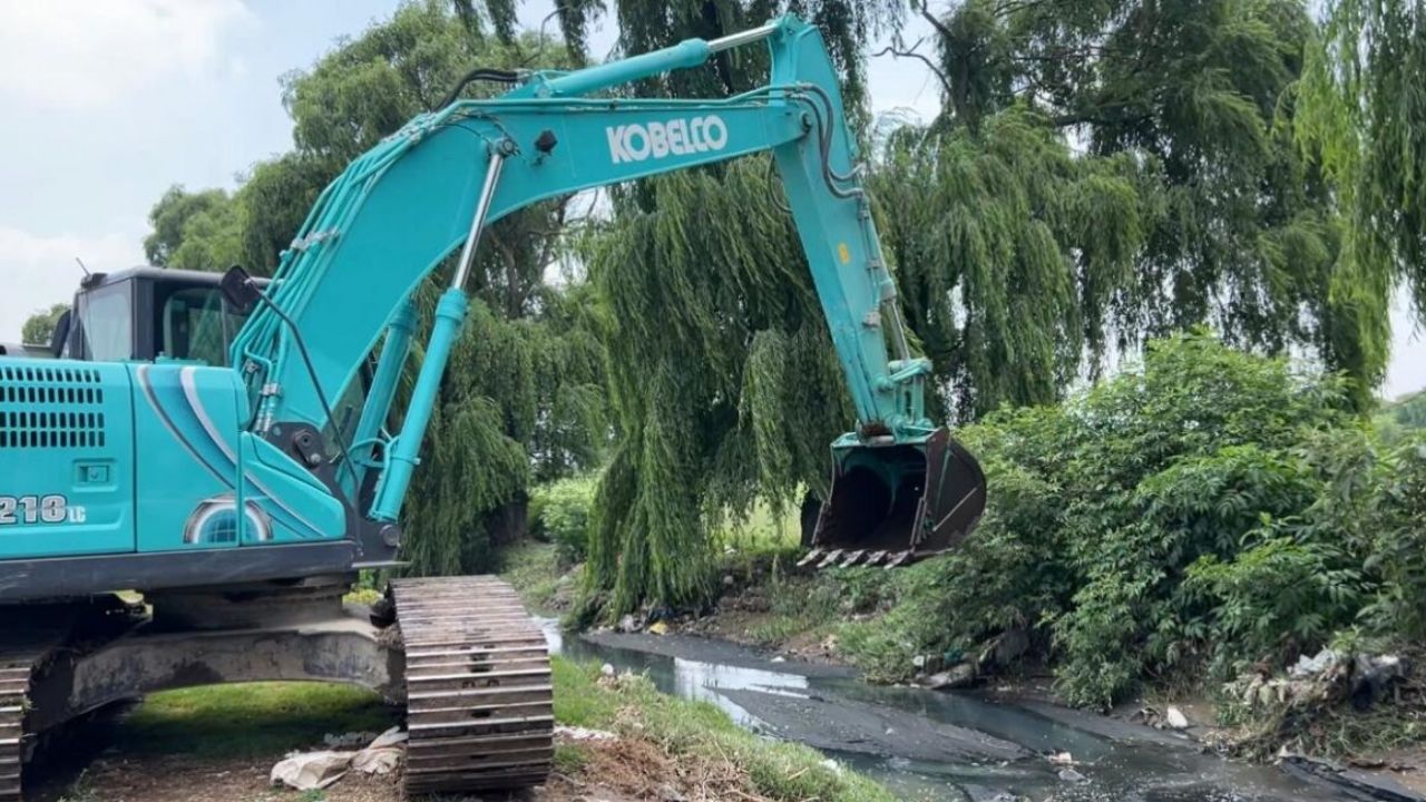 Limpieza del Canal Insurgentes reduce riesgo de inundaciones en Metepec