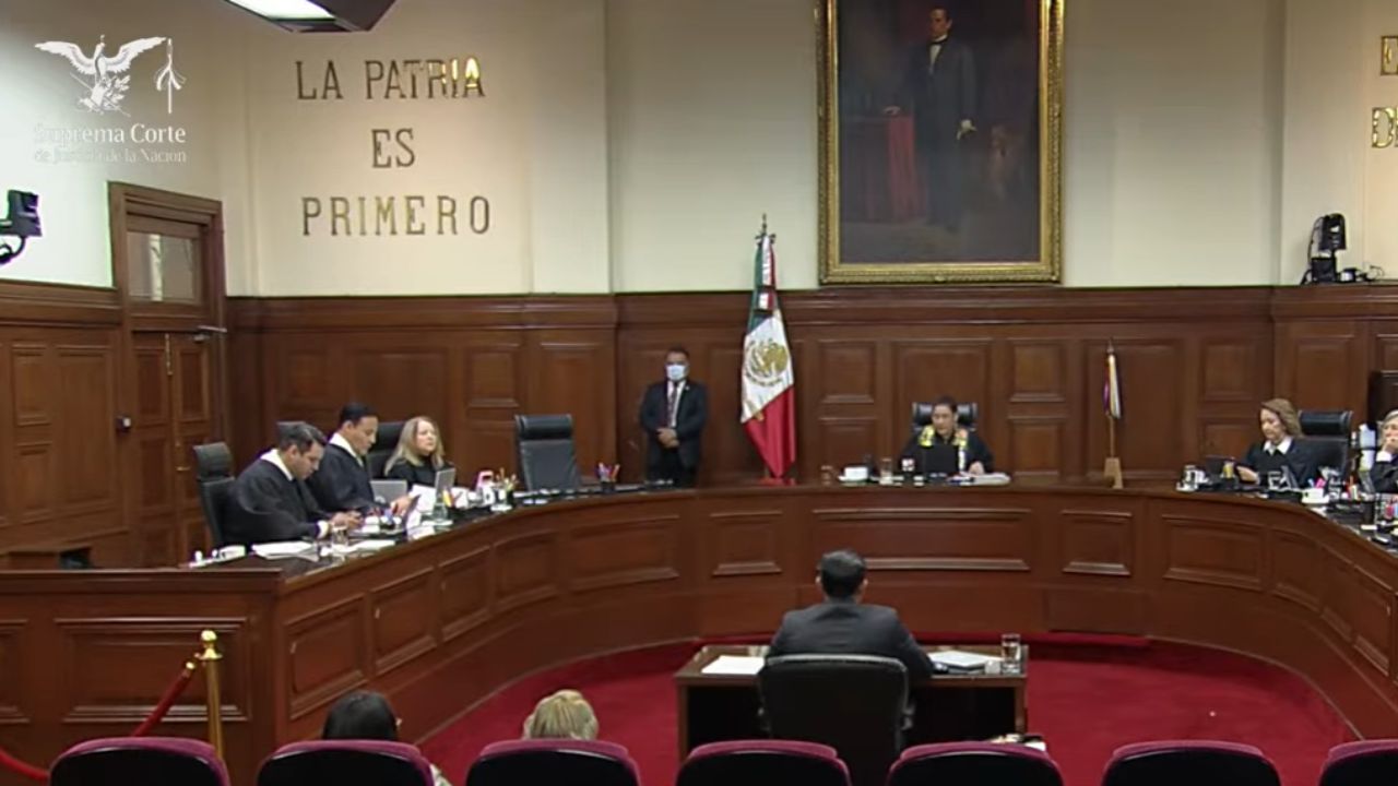 SCJN invalida delito por posesión de “narcomantas” en Oaxaca