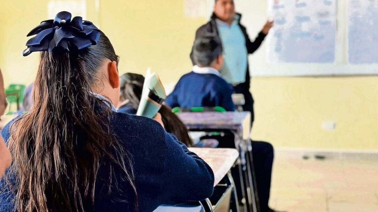 Sistema educativo pierde casi 300 mil estudiantes