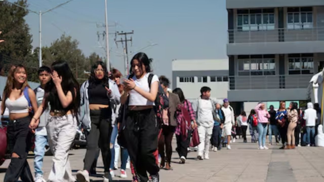 Menores y jóvenes encabezan apoyos por ideación suicida