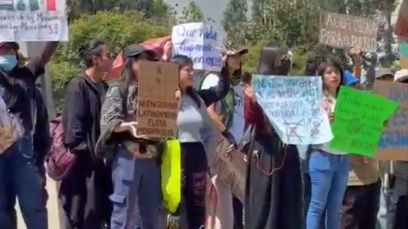 Marchan en CDMX contra privatización del agua en Jalisco