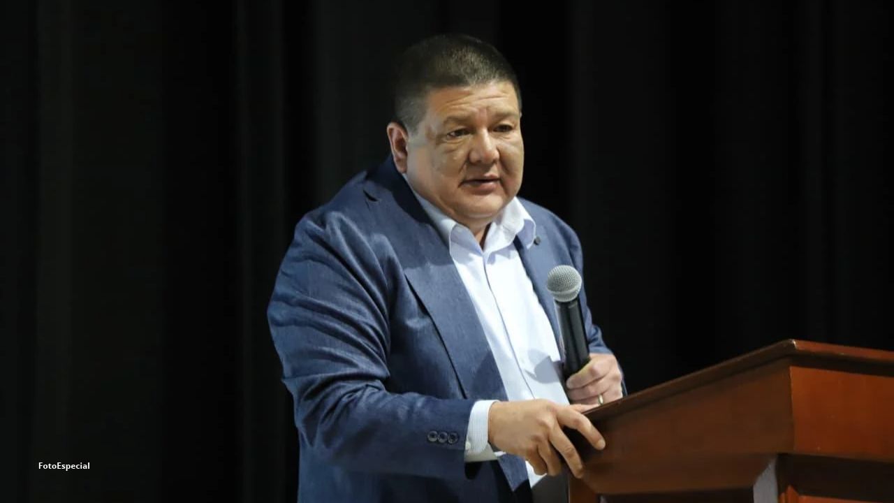 Detienen a exfiscal de Chihuahua, lo vinculan al caso CIA