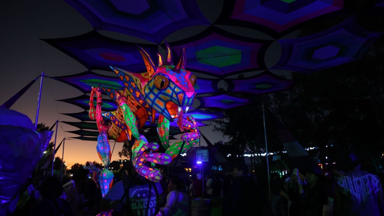 Desfile de Alebrijes Iluminados en la CDMX