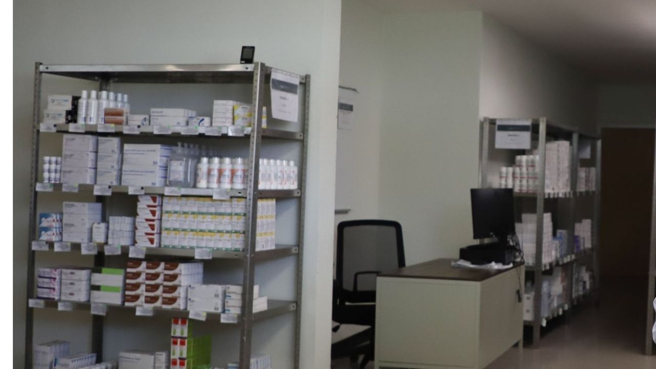 IMSS registra desabasto de 7 mil insumos y medicinas